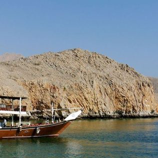 4 REASONS YOU SHOULD TAKE A ROAD TRIP TO THE BREATH-TAKING MUSANDAM PENINSULA