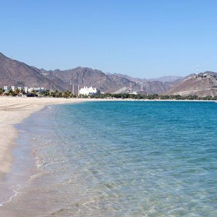 4 SCENIC ROAD TRIPS WORTH TAKING IN THE UAE