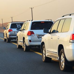 GETTING AROUND THE UAE BY CAR