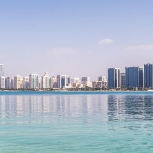 48 HOURS IN ABU DHABI – THINGS TO DO IF YOU HAVE 48 HOURS TO SPEND IN ABU DHABI